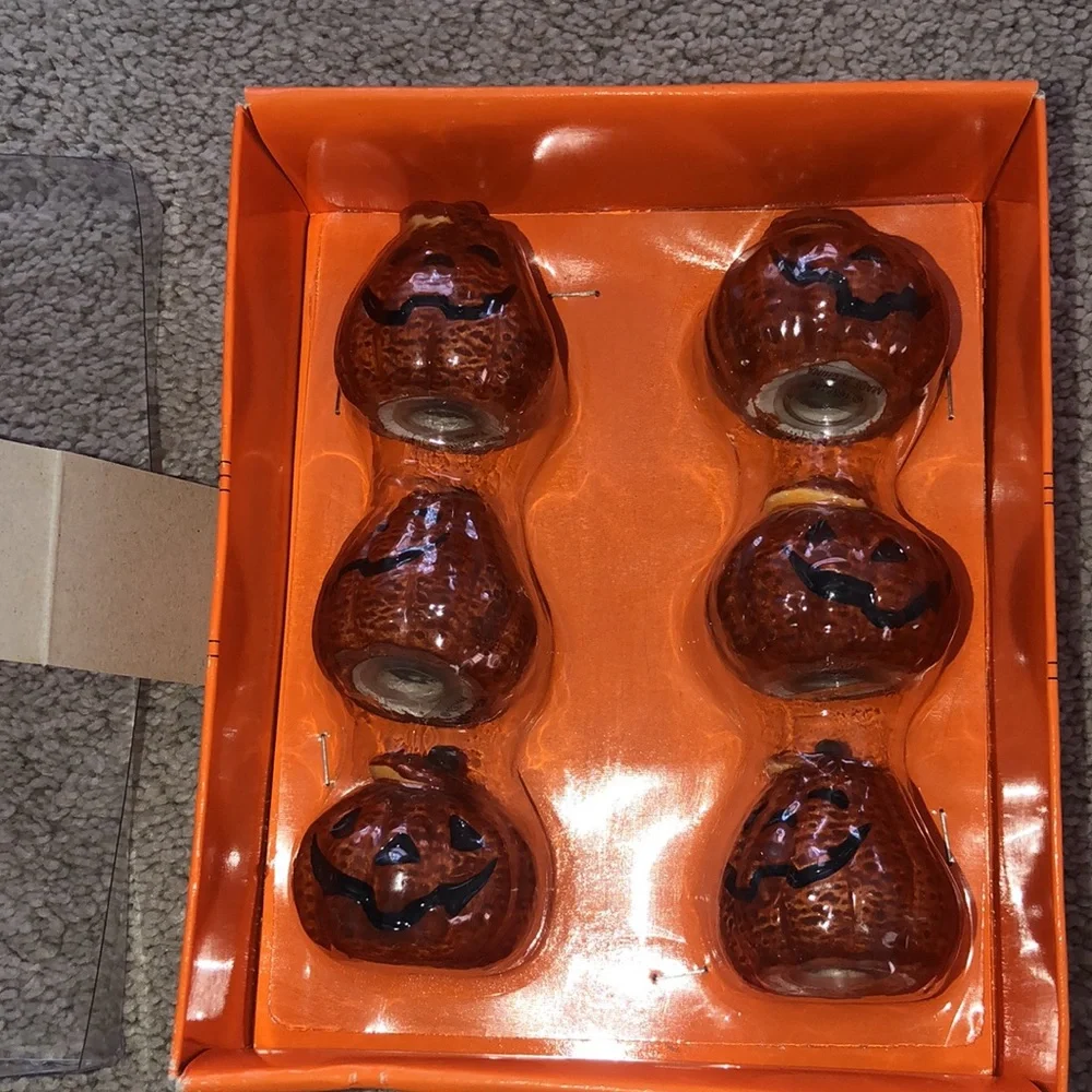 Boston Warehouse Halloween Mini Salt & Pepper Shakers‎ Set Pumpkins  New
